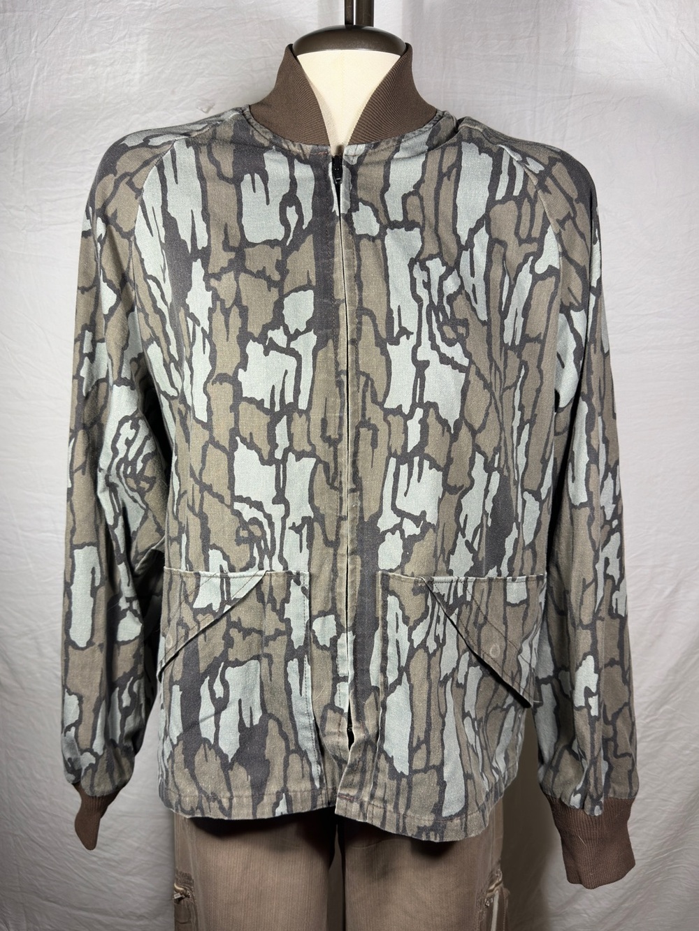 Vintage 90’s Walls Tree Bark Camo Hunting Jacket & Cap USA Men’s S 34-36